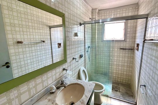Banheiro 1 de apartamento à venda com 4 quartos, 170m² em Centro, Guarulhos