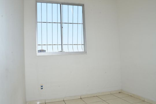 Quarto 2 de apartamento para alugar com 2 quartos, 45m² em Acaiaca, Belo Horizonte