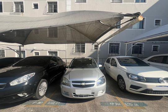 Garagem de apartamento à venda com 2 quartos, 45m² em Distrito Indutrial Doutor Helio Pentagna Guimarães, Contagem
