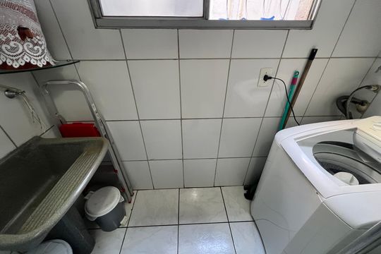 Área de Serviço de apartamento à venda com 2 quartos, 45m² em Distrito Indutrial Doutor Helio Pentagna Guimarães, Contagem