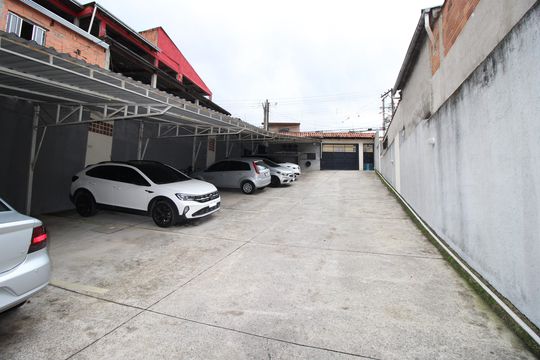 Estacionamento de casa à venda com 2 quartos, 60m² em Parada Xv de Novembro, São Paulo