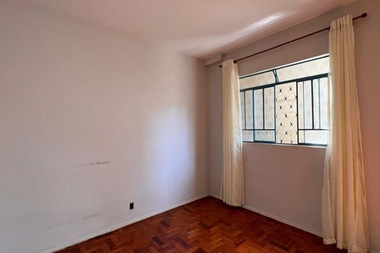 Casa para alugar com 3 quartos, 90m² em Sagrada Família, Belo Horizonte