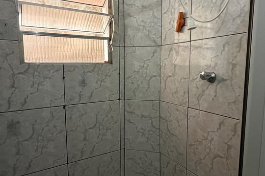 Casa para alugar com 1 quarto, 50m² em Jardim Ana Estela, Carapicuíba