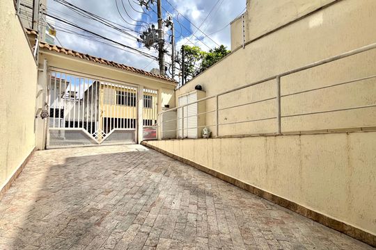 Garagem de casa à venda com 3 quartos, 189m² em Vila da Saúde, São Paulo