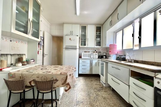 Cozinha de casa à venda com 3 quartos, 189m² em Vila da Saúde, São Paulo