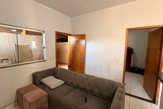 Sala de casa à venda com 12 quartos, 700m² em Solar Bouganville, Goiânia