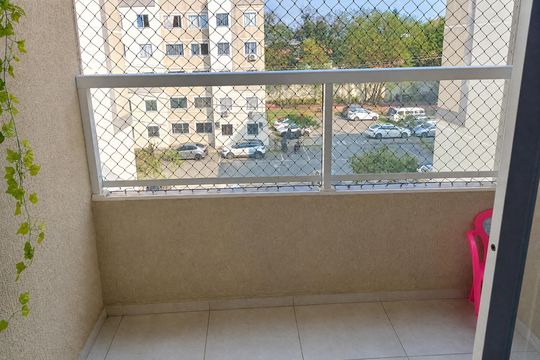 Varanda de apartamento para alugar com 2 quartos, 45m² em Inhoaíba, Rio de Janeiro