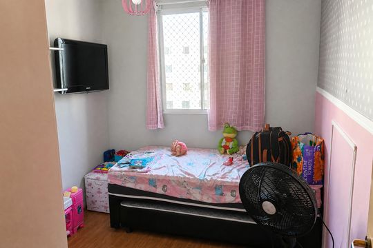 Quarto de apartamento para alugar com 2 quartos, 45m² em Inhoaíba, Rio de Janeiro