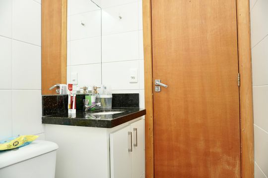 Banheiro da Suíte de apartamento à venda com 3 quartos, 66m² em Caiçaras, Belo Horizonte