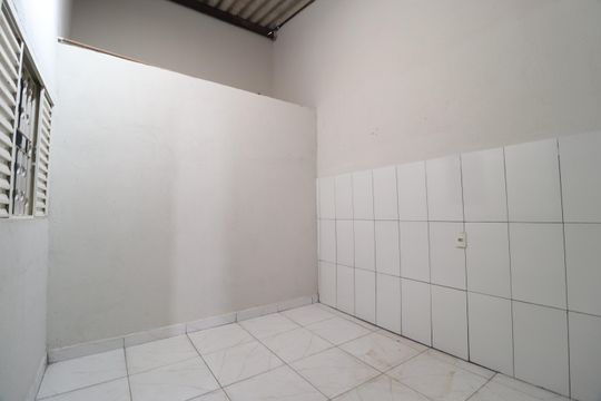 Área de Serviço de casa para alugar com 3 quartos, 150m² em Granada, Uberlândia