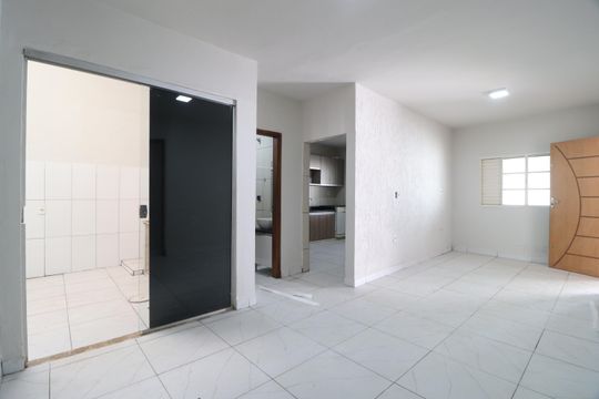Casa para alugar com 3 quartos, 150m² em Granada, Uberlândia