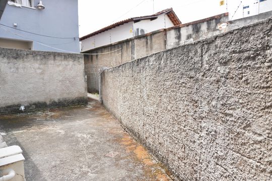 Área comum  de casa para alugar com 1 quarto, 85m² em Sagrada Família, Belo Horizonte