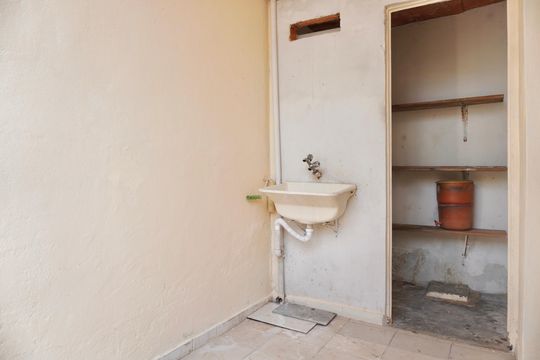 Área de Serviço de casa para alugar com 1 quarto, 85m² em Sagrada Família, Belo Horizonte