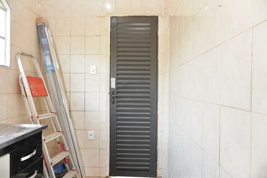Cozinha  de casa para alugar com 1 quarto, 85m² em Sagrada Família, Belo Horizonte