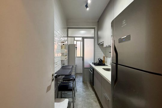Cozinha de apartamento à venda com 2 quartos, 49m² em Chácara Santo Antônio (zona Sul), São Paulo