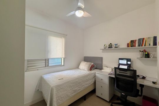Quarto 2 de apartamento à venda com 2 quartos, 49m² em Chácara Santo Antônio (zona Sul), São Paulo