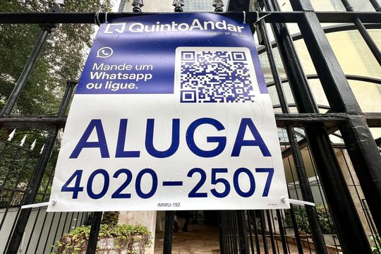 Placa IMWU-192 de apartamento para alugar com 2 quartos, 72m² em Cerqueira César, São Paulo