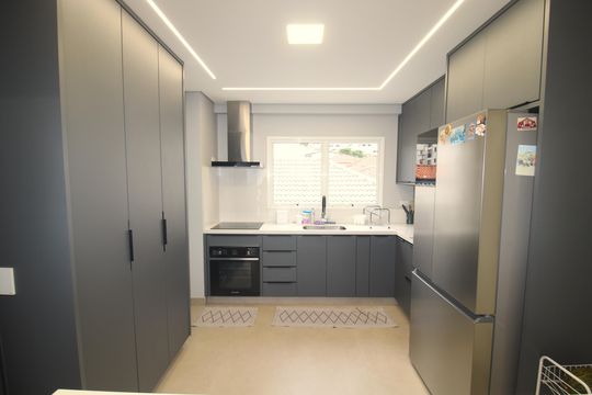 Cozinha de apartamento à venda com 4 quartos, 160m² em Vila Pauliceia, São Paulo