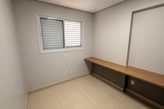 Quarto 1 de apartamento à venda com 3 quartos, 76m² em Jardim Europa, Goiânia