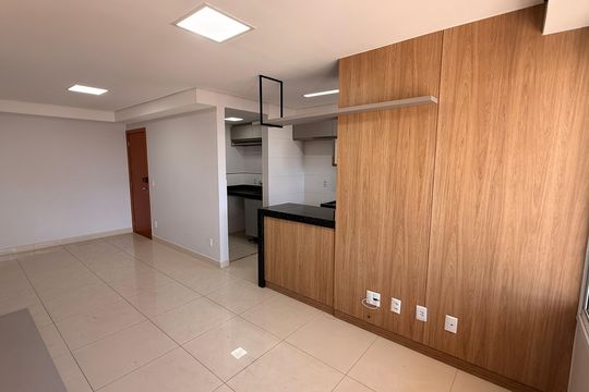 Sala de apartamento à venda com 3 quartos, 76m² em Jardim Europa, Goiânia