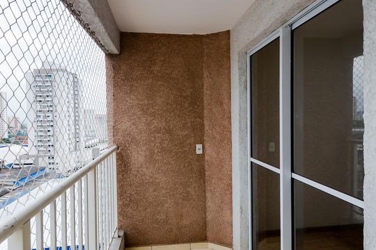 Varanda da Sala de apartamento à venda com 2 quartos, 56m² em Vila Itapegica, Guarulhos