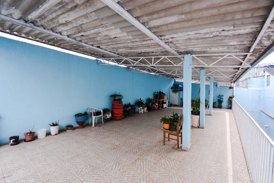 Garagem de casa à venda com 2 quartos, 178m² em Picanço, Guarulhos