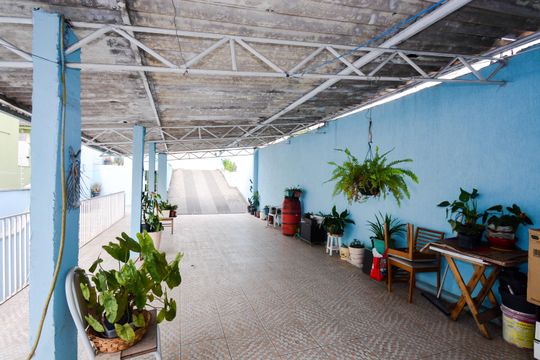 Garagem de casa à venda com 2 quartos, 178m² em Picanço, Guarulhos
