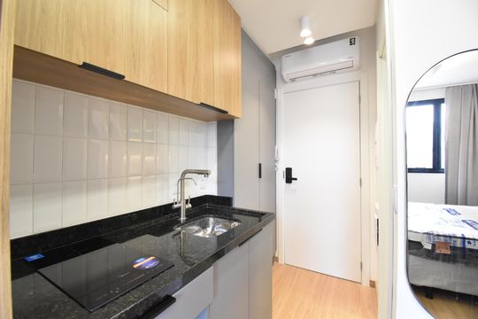 Studio de kitnet/studio para alugar com 1 quarto, 20m² em Centro, Curitiba