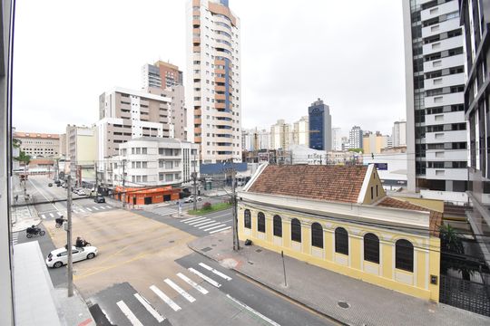 Vista do Studio de kitnet/studio para alugar com 1 quarto, 20m² em Centro, Curitiba