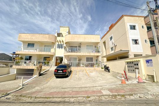 Fachada de apartamento para alugar com 2 quartos, 68m² em Ingleses do Rio Vermelho, Florianópolis