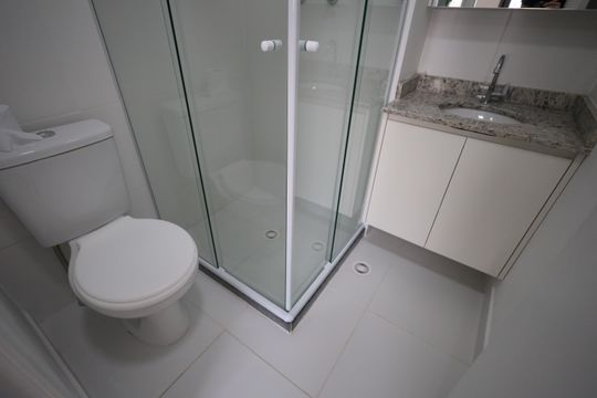 Banheiro da Suíte 1 de apartamento para alugar com 1 quarto, 29m² em Presidente Altino, Osasco
