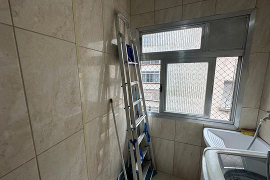 Cozinha e Área de Serviço de apartamento para alugar com 1 quarto, 72m² em Centro, São Vicente