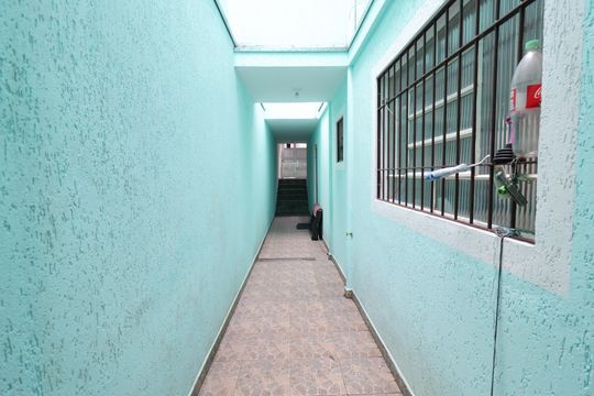 Corredor externo de casa para alugar com 3 quartos, 120m² em Campo Grande, São Paulo