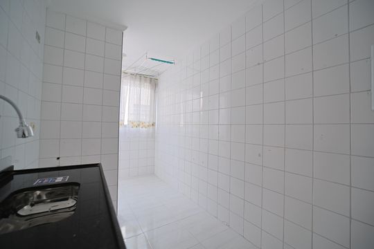 Cozinha de apartamento para alugar com 2 quartos, 70m² em Jardim Ponte Rasa, São Paulo