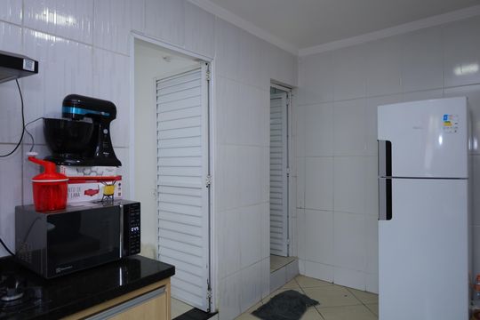 Cozinha de casa para alugar com 2 quartos, 240m² em Jardim São Paulo, São Paulo