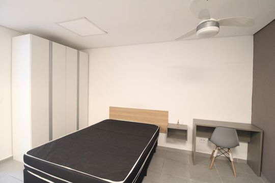 Quarto de kitnet/studio para alugar com 1 quarto, 25m² em Jurubatuba, São Paulo