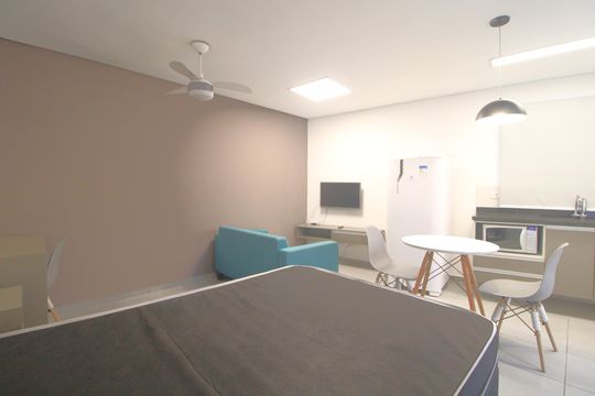 Quarto de kitnet/studio para alugar com 1 quarto, 25m² em Jurubatuba, São Paulo