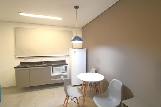 Cozinha de kitnet/studio para alugar com 1 quarto, 25m² em Jurubatuba, São Paulo