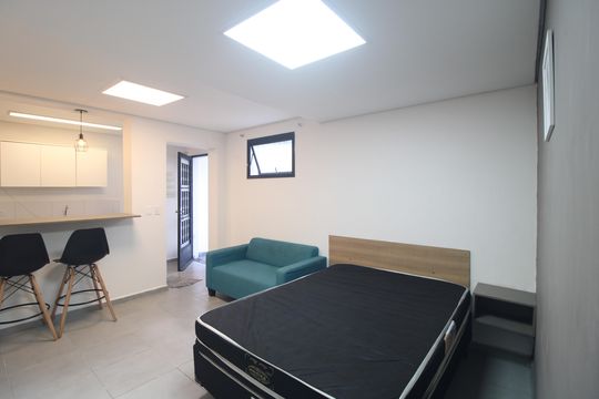 Quarto de kitnet/studio para alugar com 1 quarto, 30m² em Jurubatuba, São Paulo
