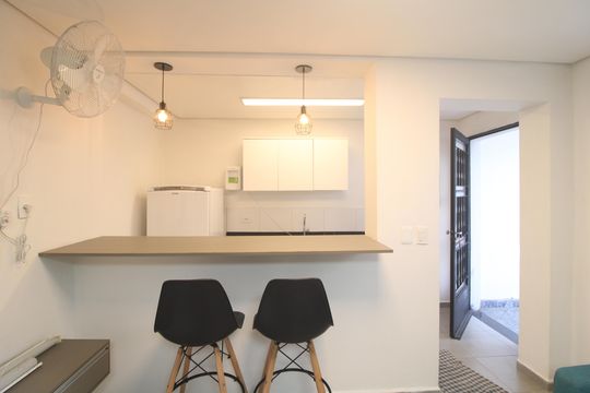 Cozinha de kitnet/studio para alugar com 1 quarto, 30m² em Jurubatuba, São Paulo