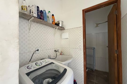 Área de serviço de casa para alugar com 2 quartos, 160m² em Taquara, Rio de Janeiro