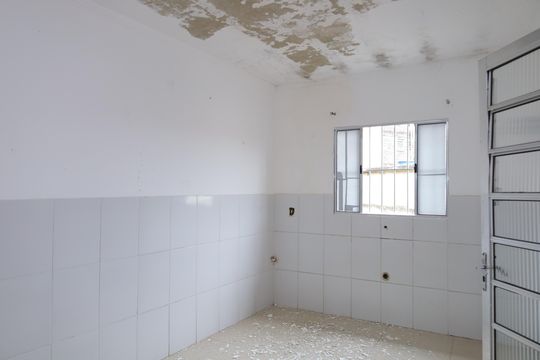 Cozinha de casa para alugar com 2 quartos, 240m² em Jardim São Paulo, São Paulo