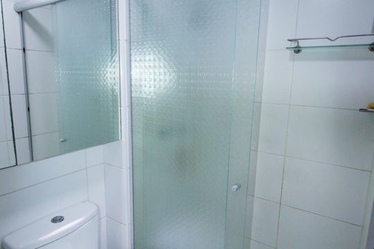 Banheiro da Suíte 1 de apartamento para alugar com 3 quartos, 64m² em Penha, Rio de Janeiro
