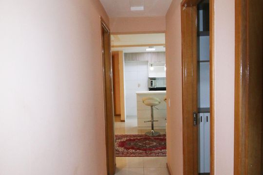 Sala - Corredor de apartamento para alugar com 3 quartos, 64m² em Penha, Rio de Janeiro