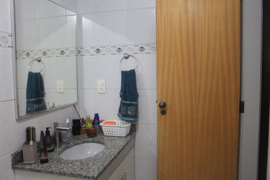 Banheiro da Suíte de apartamento à venda com 2 quartos, 75m² em Fundação, São Caetano do Sul