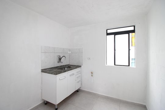Cozinha de apartamento para alugar com 2 quartos, 50m² em Cidade Tiradentes, São Paulo