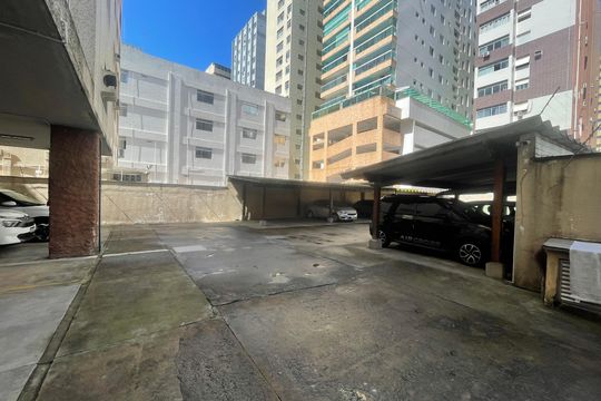 Garagem de apartamento para alugar com 3 quartos, 90m² em Itararé, São Vicente