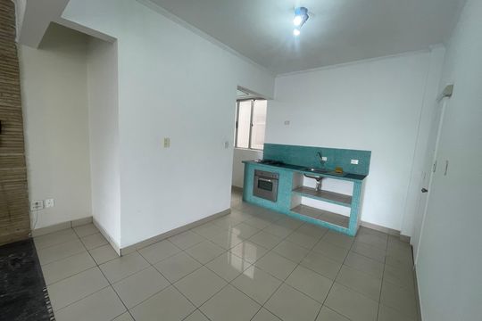 Cozinha de apartamento para alugar com 3 quartos, 90m² em Itararé, São Vicente