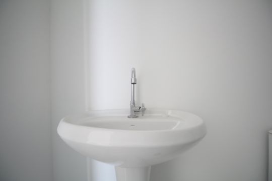 Banheiro de apartamento à venda com 2 quartos, 48m² em Vila Prel, São Paulo