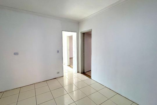 Cozinha de casa à venda com 2 quartos, 300m² em Jardim Cristin Alice, Guarulhos